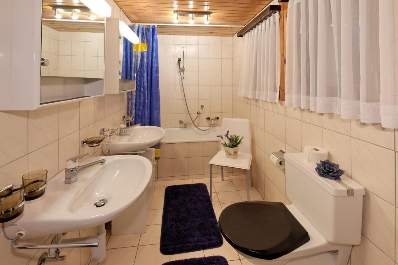 Haus Waldheim Grachen Apartment Ruang foto