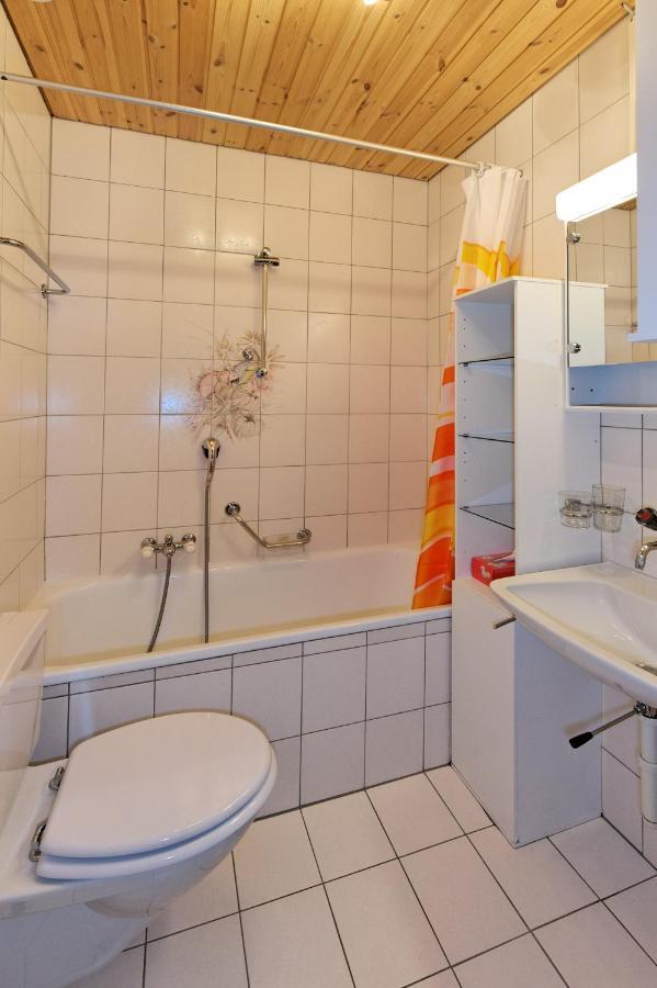 Haus Waldheim Grachen Apartment Ruang foto