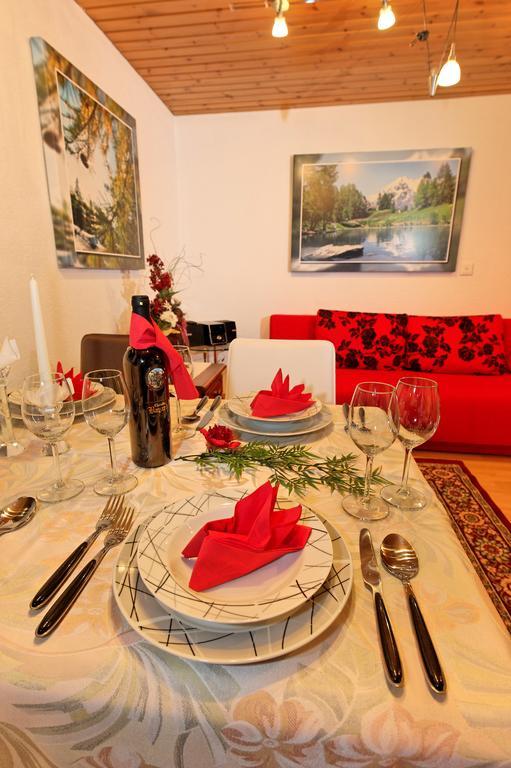 Haus Waldheim Grachen Apartment Ruang foto