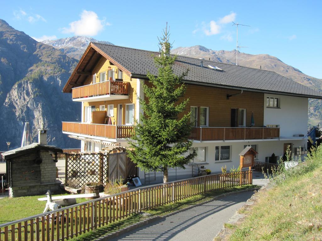 Haus Waldheim Grachen Apartment Bagian luar foto